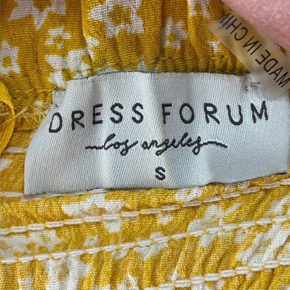 Dress Forum Golden Floral Ruffled Seersucker Zip Mini Sundress Size S - Picture 7 of 12